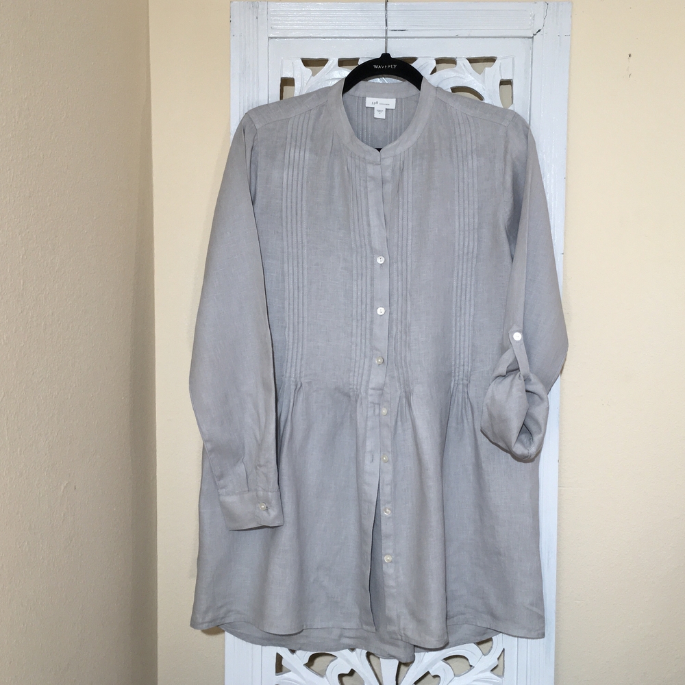 J. Jill Gray Button-Down Blouse Size S 100% Linen.